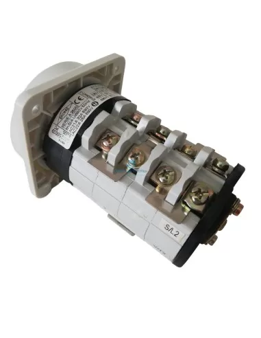 Vemer/bremas ca0250039ipa 32a 0-1-2 four-pole line switch